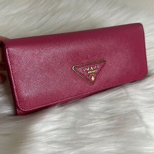 💯Authentic Prada Safiano Long Wallet 🍀